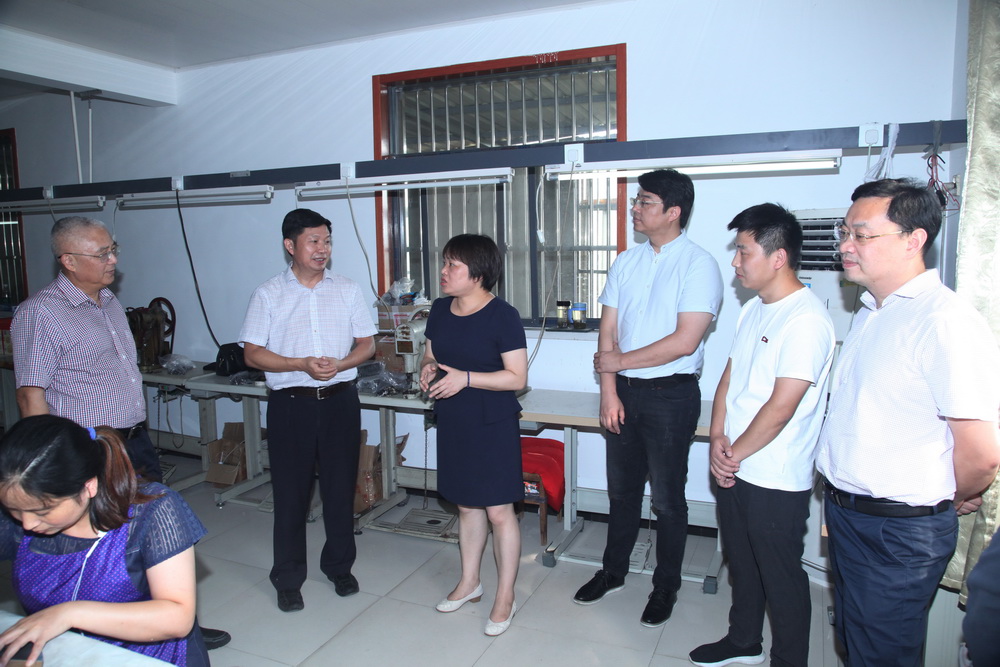 1565593383196224.jpg download!getImage (5).jpg